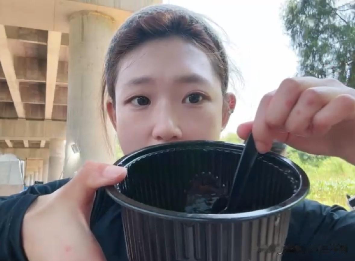 日常食物中，怎么吃更健康。都说喜欢吃肉的人，拉的屎更臭，是真的吗？一般情况下
