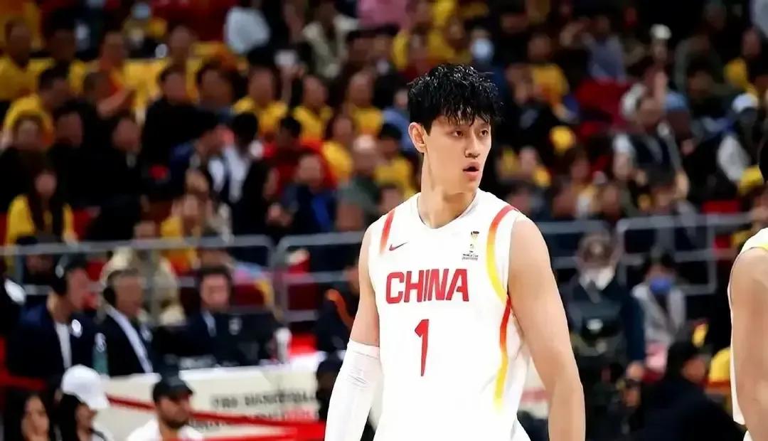 广东真要拿王洪泽换曾凡博？这像用一整个未来，换一场已经刮开一半的彩票。算三笔