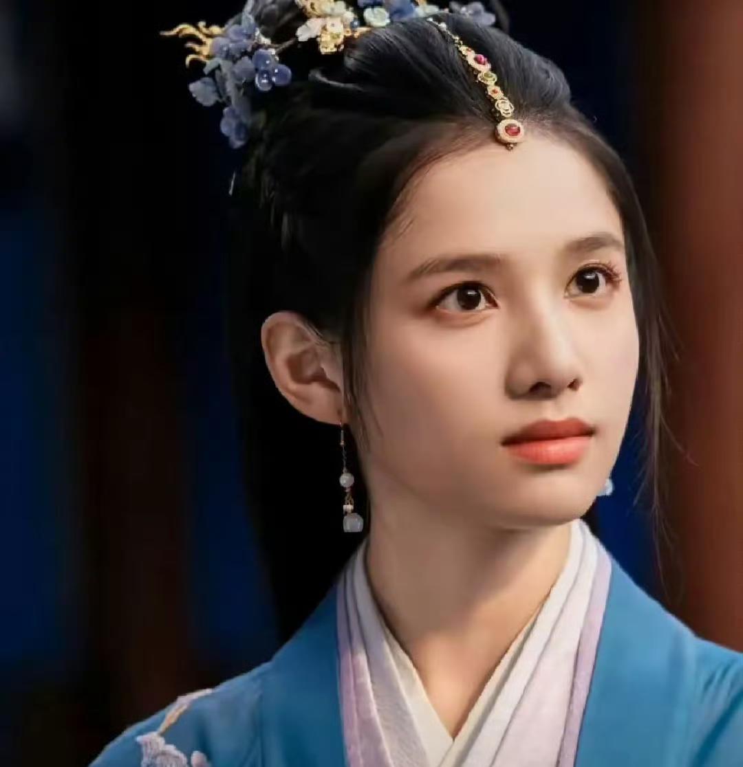 金莲花奖的含金量，本来就很一般，是因为某一年刘亦菲拿了最佳女主角，大肆营销，这个