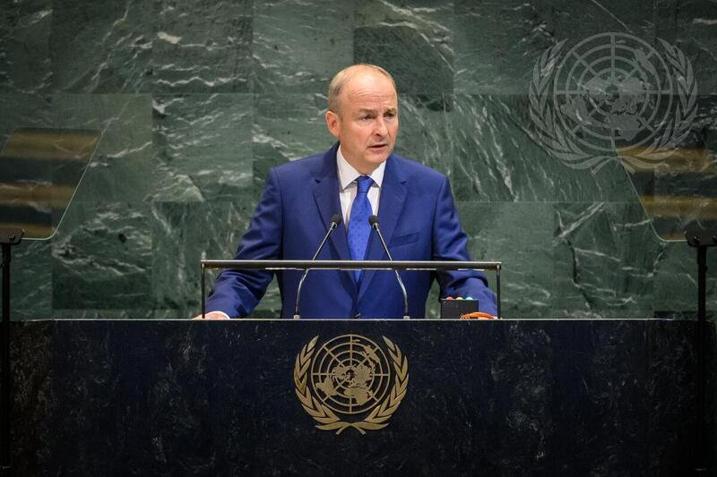 爱尔兰总理米歇尔·马丁在联大火力全开：批以色列在加沙搞"种族清洗"、蓄意破坏"两国方案"，说"国际社