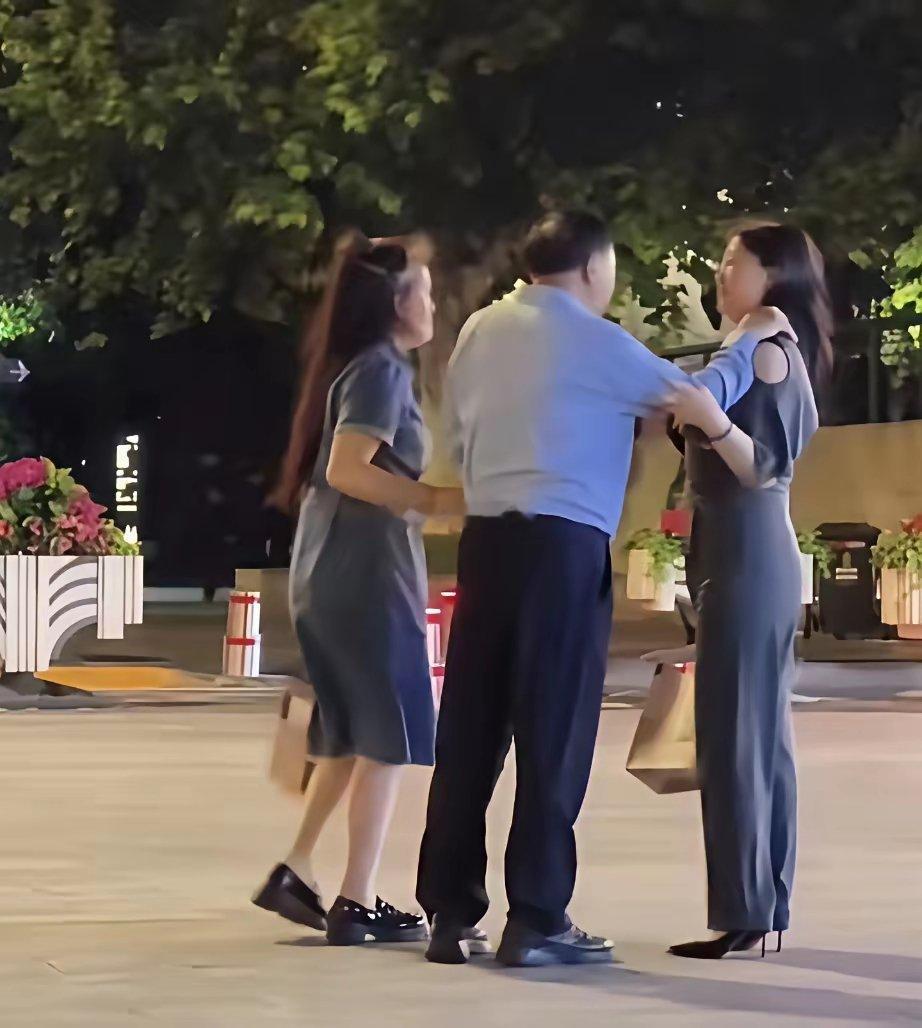 这位老人过成别人羡慕的生活