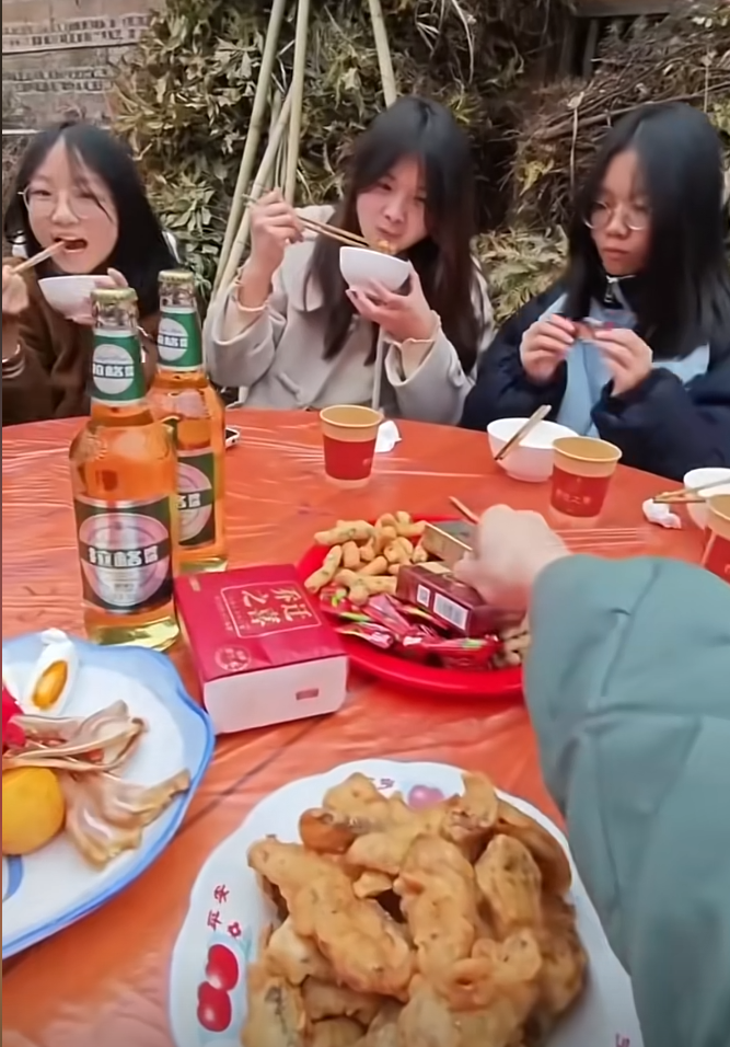 这就是俺喜欢坐小孩那桌的原因