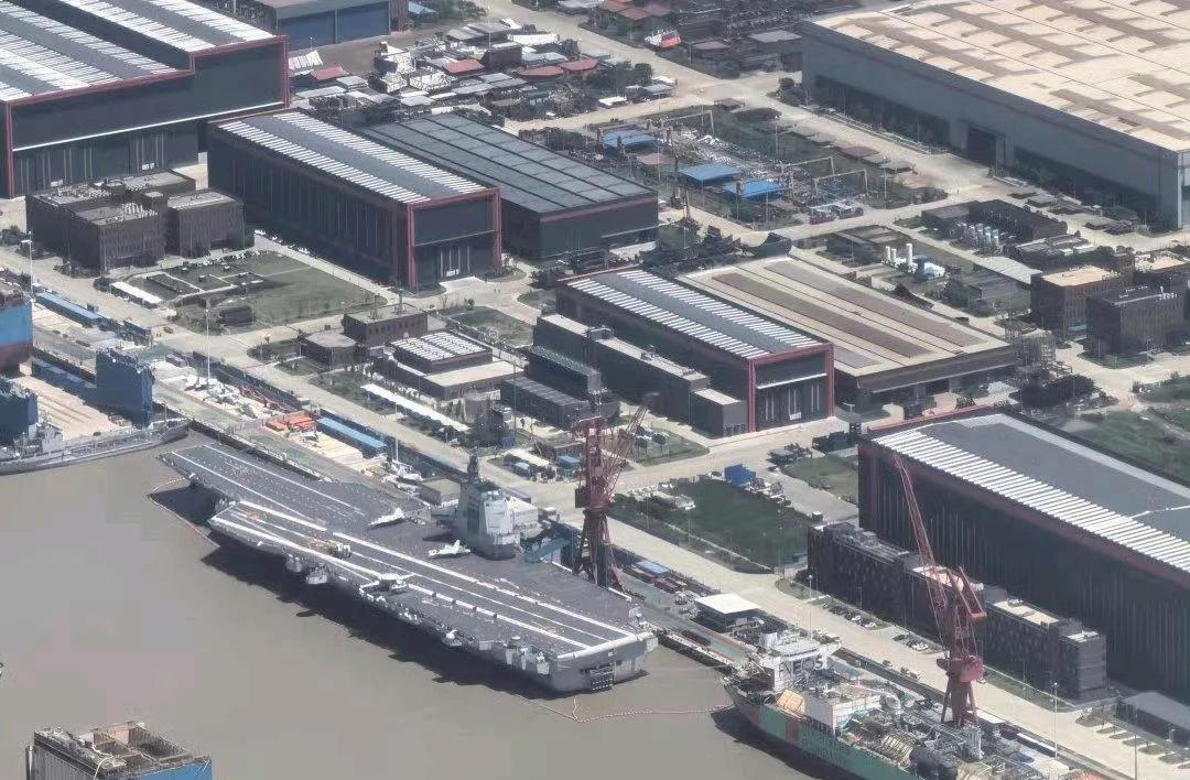 虽然说，003“福建”号航母还没有服役，但是你可以想象一下未来“福建”号航母编队