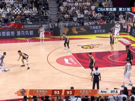 刺激！太刺激了！😱广东男篮又被绝杀了，北京男篮完成20分大逆转广东一度领先