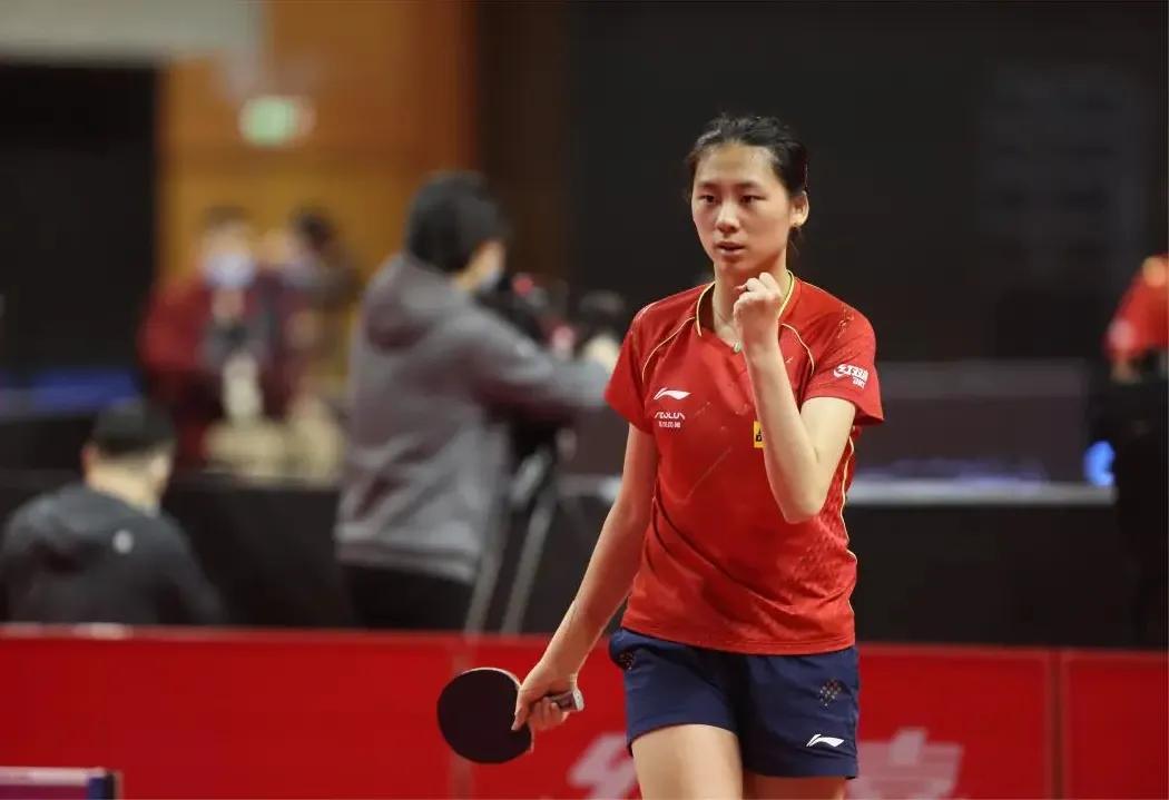 现阶段中国女乒球员身高排名第七名、孙颖莎，身高157公分，第六名、王艺迪，