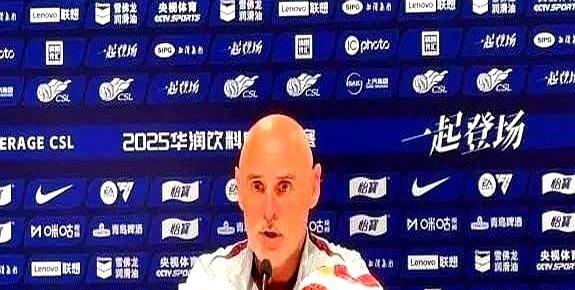 穆斯卡特携海港新援出席发布会！这位队员叫孟敬朝！主教练撂下狠话必须拿三分，现在