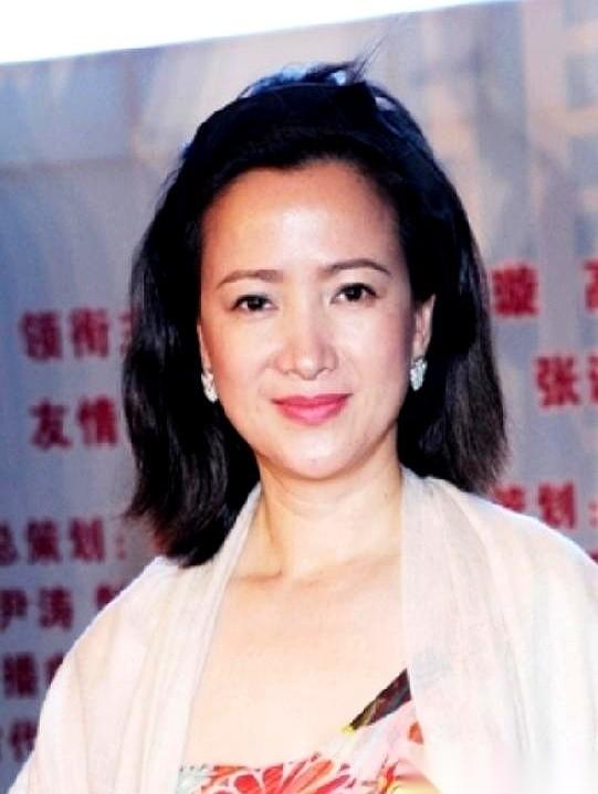 唯一一个演遍了四大名著的女人，走了。才61岁。手机刷到这条，我愣了好几秒。