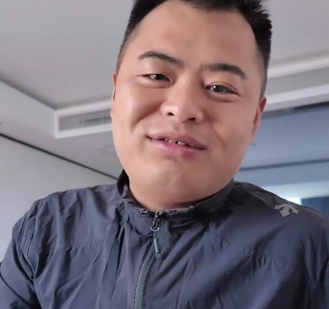 一碗海鲜汤、一份海蛎饼，悦悦母亲想的太周全，就连二两一家进门的时间都安排的很精准