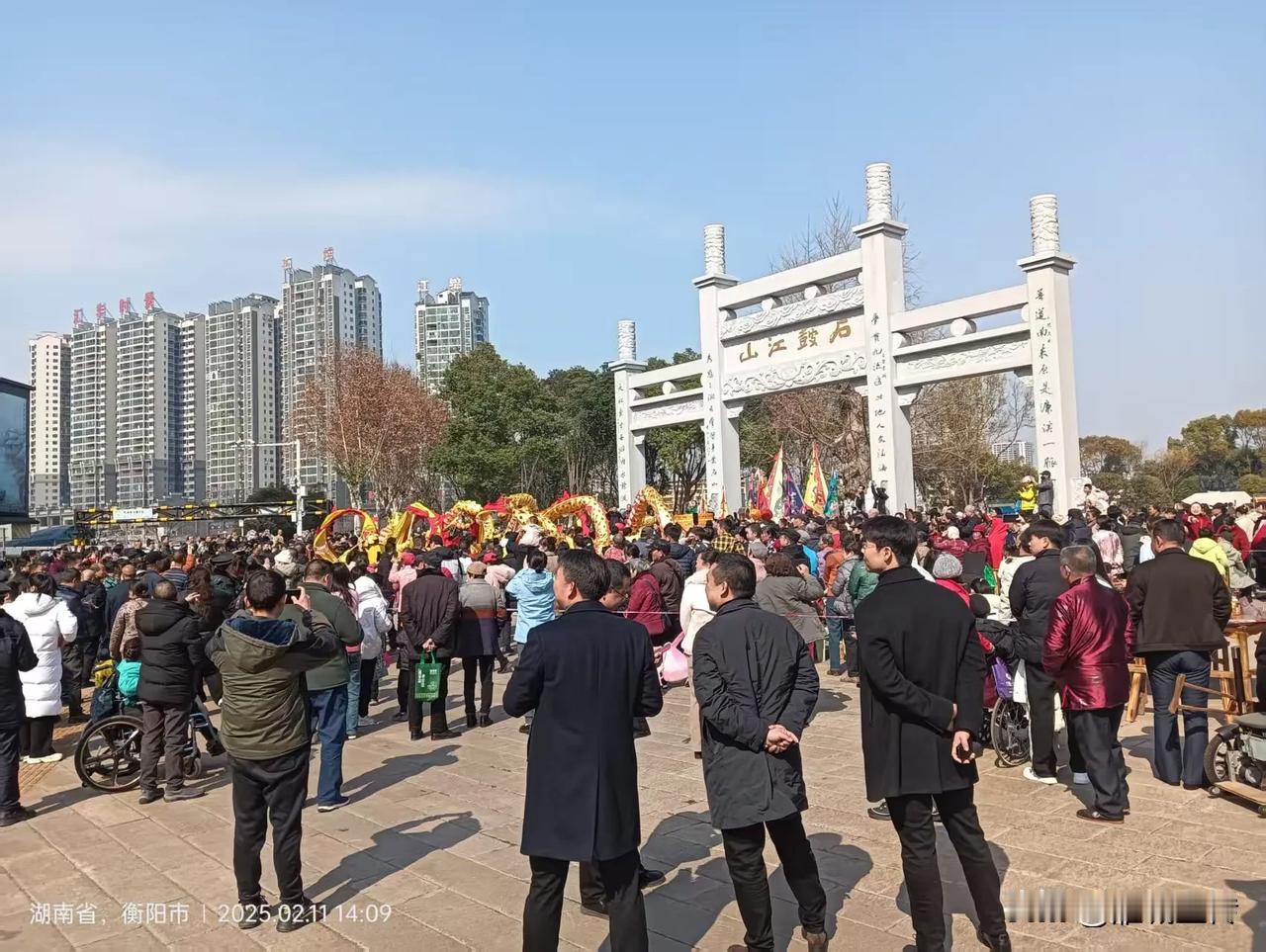 打卡衡阳街头的文化氛围，耍龙灯、闹元宵、非遗文化…周末不忙来趟衡阳，衡阳加油！