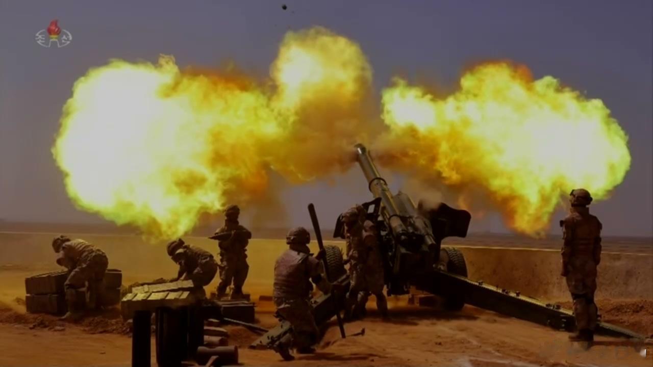 4月15日朝鲜太阳节之际朝鲜人民军组织西部地区大联合部队所属炮兵部队进行火炮射击