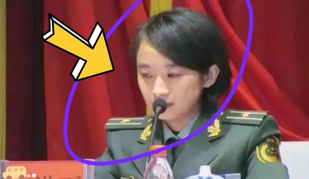 31岁女教师特招入伍授少校警衔引质疑，不少人直言背后肯定有特殊缘由！一句话让所有