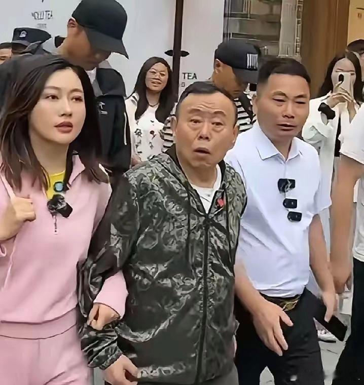 潘长江女儿才是真的中了基因彩票！​​​