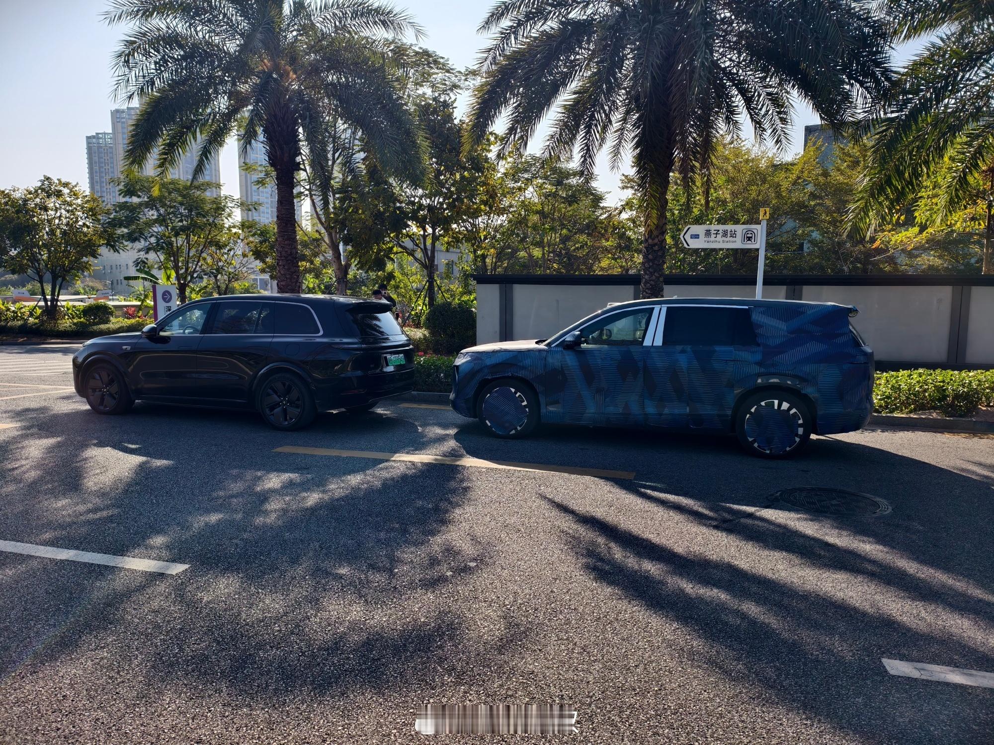 王朝D级旗舰SUV即将亮相了跟问界M9，理想L9摆在一起，依然看得出来气场十足。