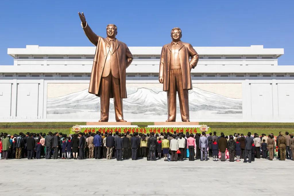 朝鲜官方文章：什么最强？伟大领导者金正日同志在将子山的时候，每天按时作息，不折