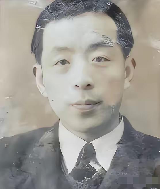 台湾白色恐怖时期,我党在台有三条地下情报线,台工委蔡孝乾是一条,吴石是一条,这两
