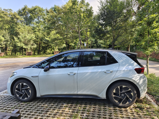 笨蛋款id3车机“黑榜”垫底🚘新能源车对车机的要求越来越高，特别是现在的趋势