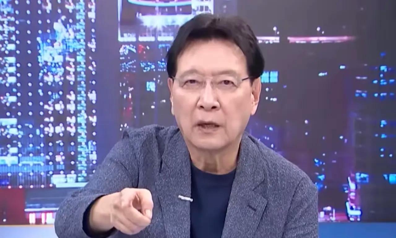 赵少康有点飘了，国民党军购案达成共识后，赵少康向郑丽文发出最后通牒。赵少康称，郑
