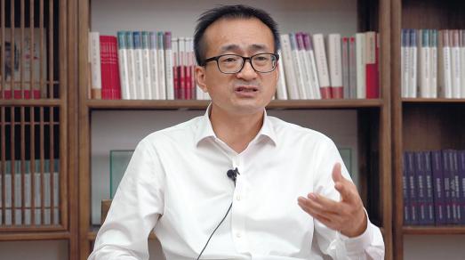 著名经济学家曾经表示：中国消费拉不起来的根本原因，不是老百姓不花钱，是普通人没活