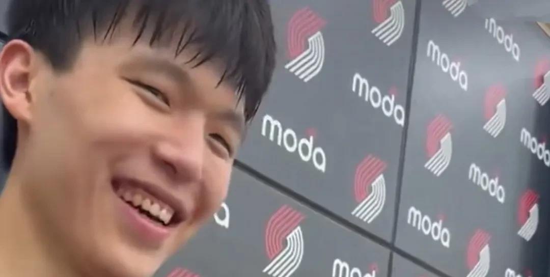 杨瀚森的采访让国外记者很喜欢，因为这是典型的曾经姚明的风格。杨瀚森在准备夏季联