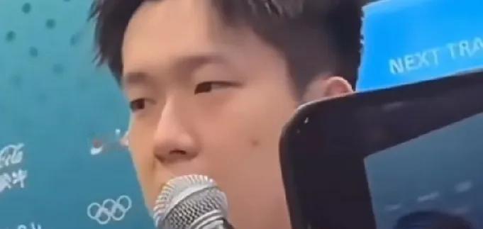 王楚钦终于把话挑明了：孙颖莎，根本不是一个“普通女孩”。赛场上，你以为是王楚钦