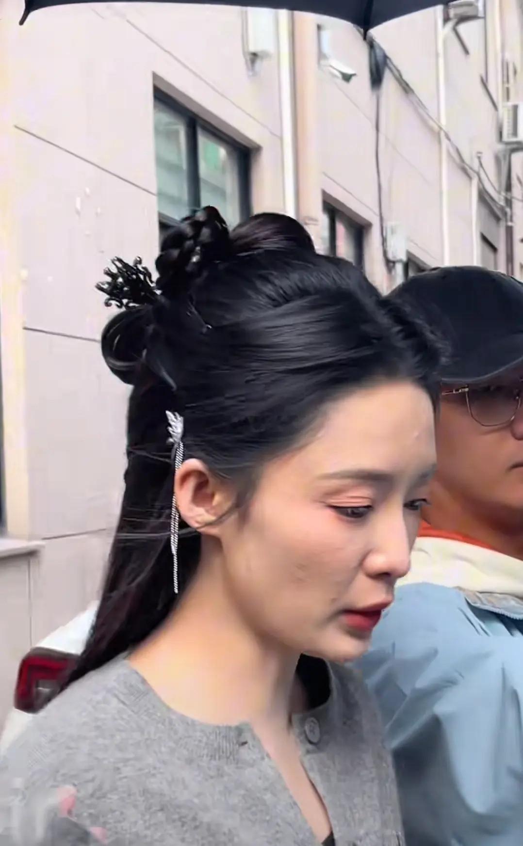 李沁这状态看着疲惫感好重啊