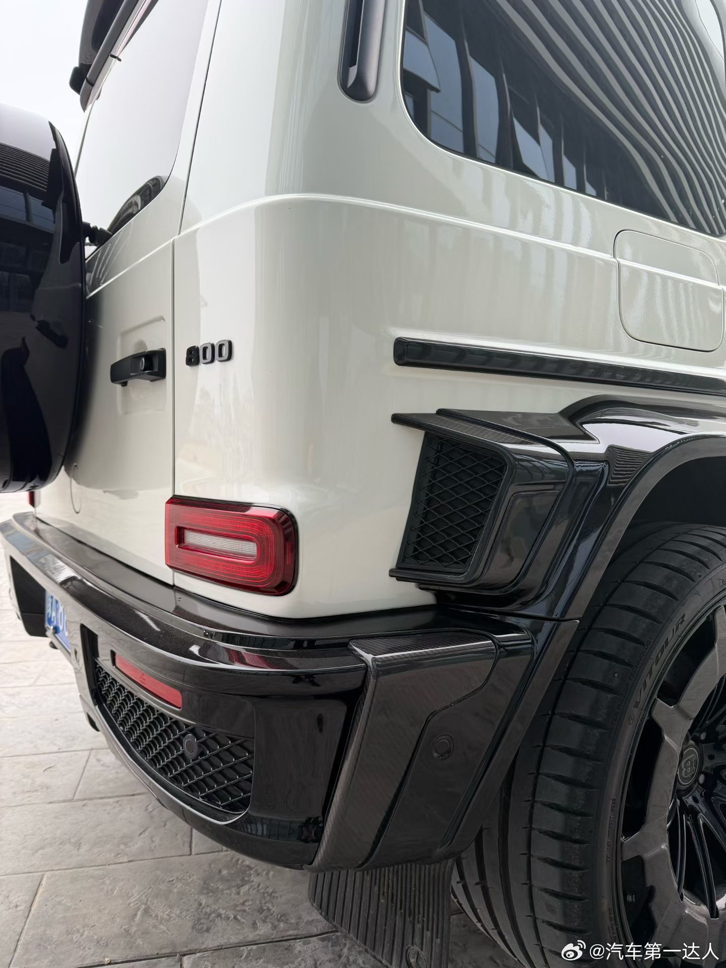 人生从不必迎合世俗，真正的强大，是内外兼修的底气。21年奔驰G63AMG，3.