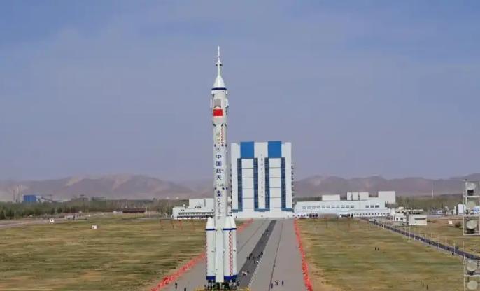 惊艳世界！中国向全球通报：我国成功发射可重复使用试验航天器，太空“往返票”再近一