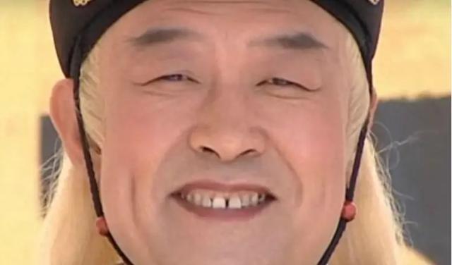 1626年，60岁魏忠贤假传圣旨，将21岁李成妃软禁，断水断粮15天，但第16天