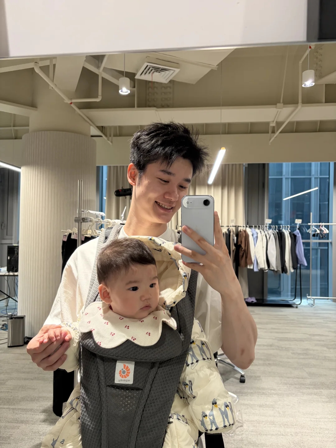 硬汉柔情带娃日常