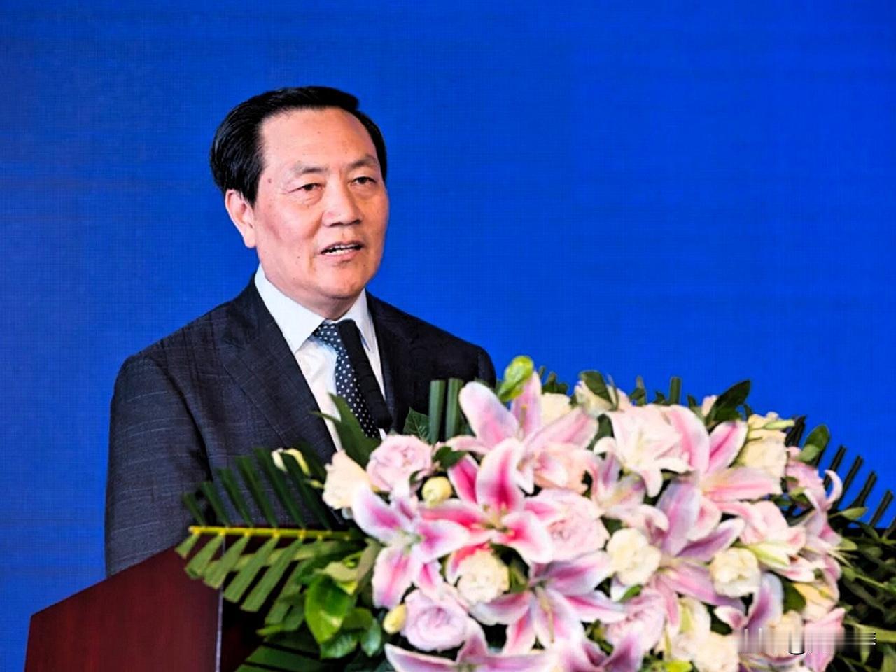 谁能想到，一个“中字头”协会的“会长”被查，连中纪委和烟台市监察委都出动了，舆论