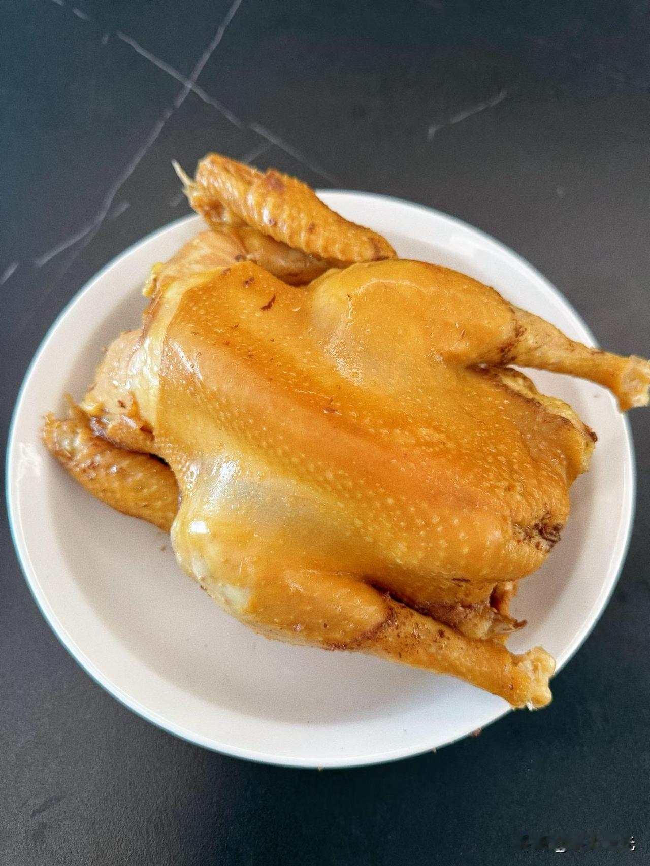 同样一盘青椒炒肉，饭馆里香得邻居敲门，你炒的却寡淡发苦？问题八成不在肉，在葱姜蒜