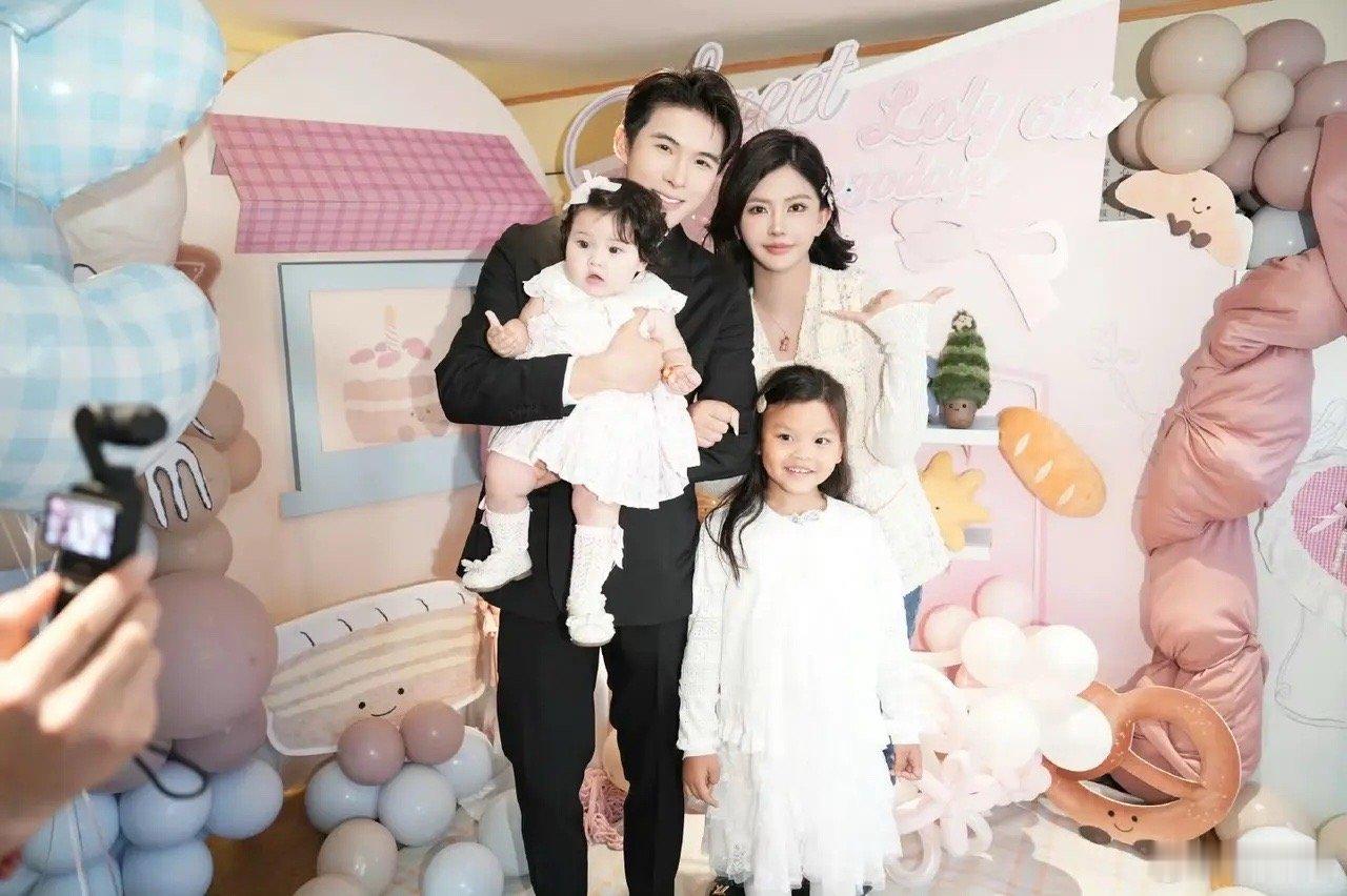 韩安冉说小猪妹舍不得宋浩然韩安冉直播中提到小猪妹主动去找宋浩然说爸爸我舍不得你，