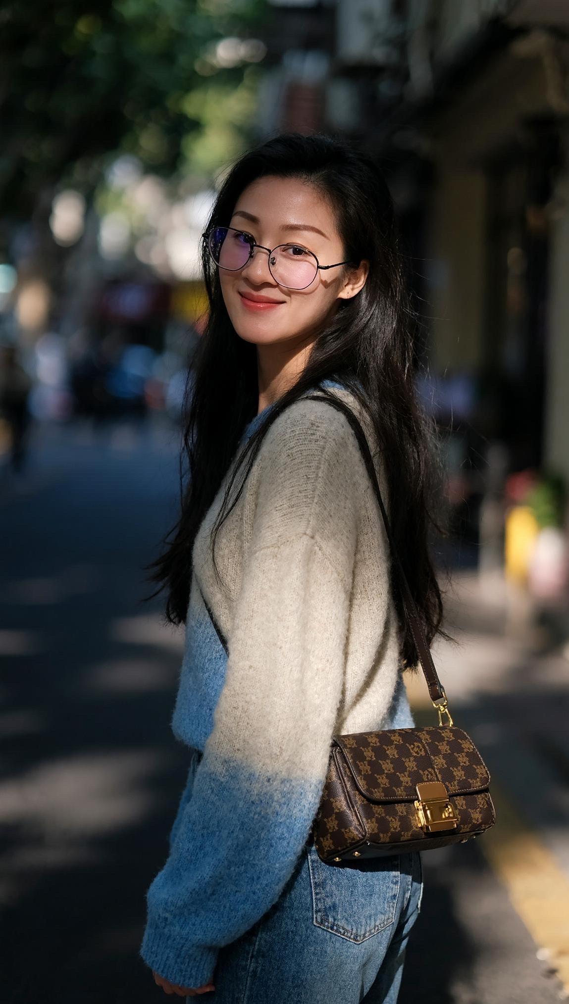 人到中年，除了生命的终点越来越近，其他都是渐行渐远，再无归期。人的一生...