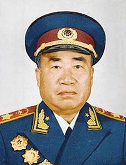 1965年，朱德在深夜签下直升机调令时，这个曾指挥千军万马的元帅不会想到，自己