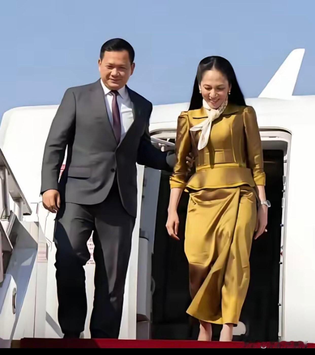 洪森的大儿子洪玛奈虽然从美国西点军校毕业，但才能一般，至少是不够聪明。如果足够聪