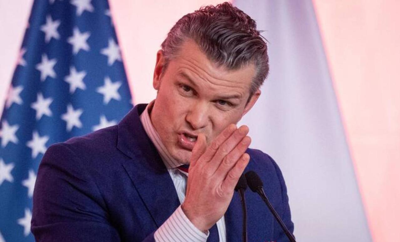 特朗普政府内部现在乱得很，不少官员私下里都在偷偷做后路准备，哪怕特朗普已经承诺卸