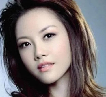 1998年，歌手戴娆到石家庄拍广告，说好的20万酬劳却变成了2万，戴娆咽不下这口