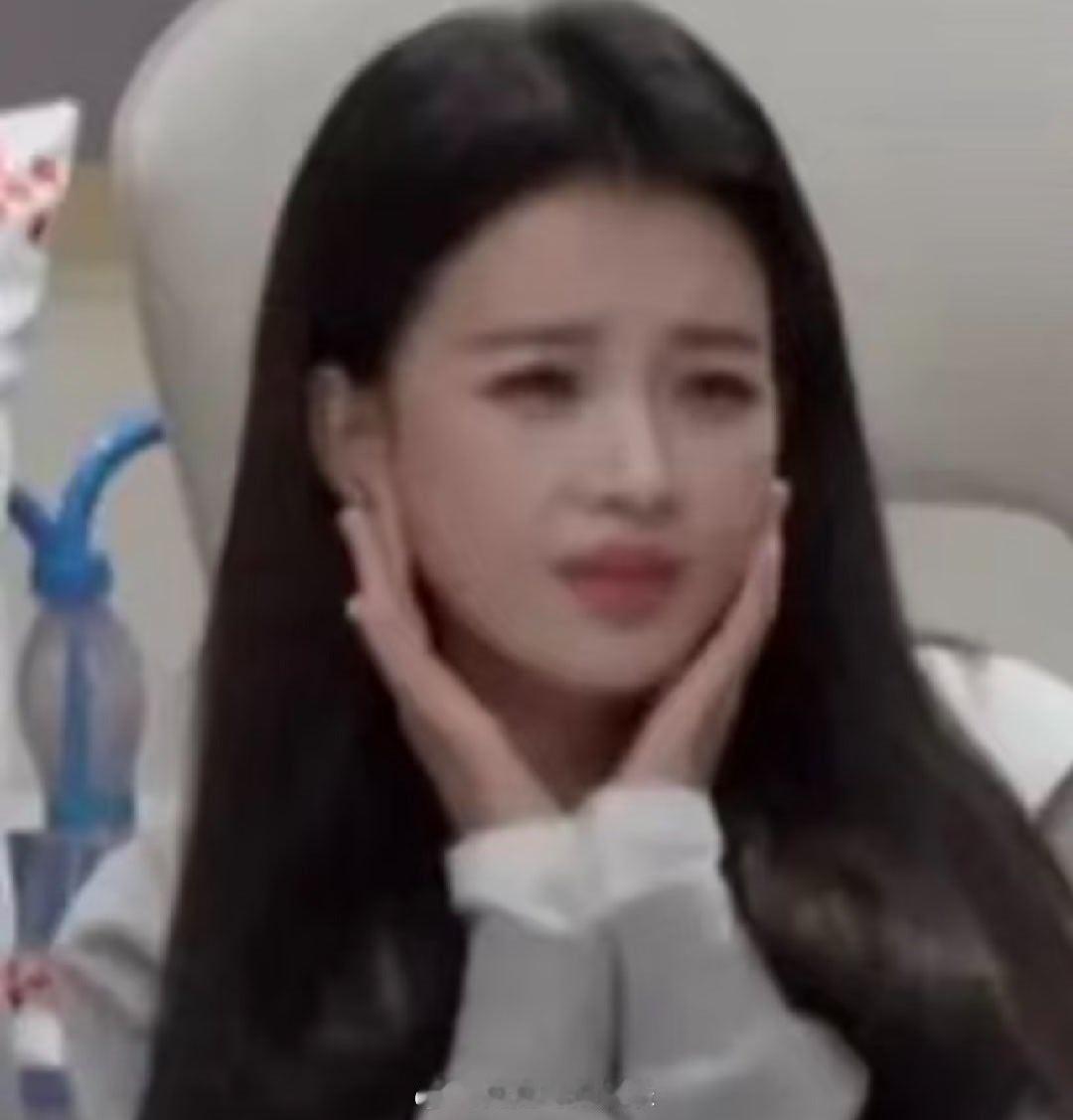 孙怡陈凯琳捂耳朵姐姐们的反应太搞笑了