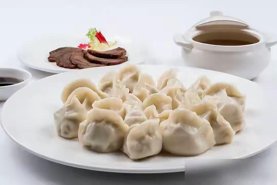 万万想不到冬至，有饺子店排队超8000桌，多少人没有吃到饺子本来看到买饺子皮