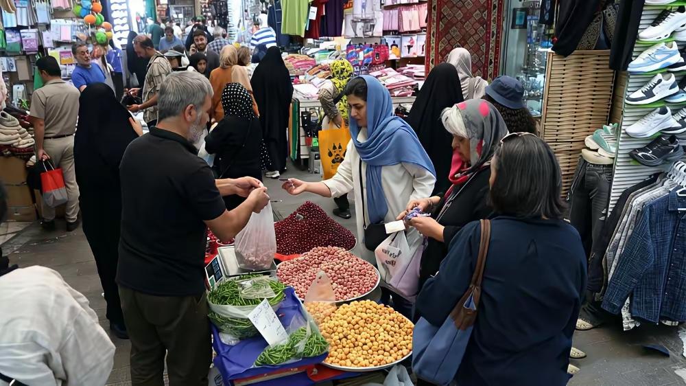 伊朗货币抹零风暴：亿万富翁一夜变“万元户”，恶性通胀下的无奈妥协