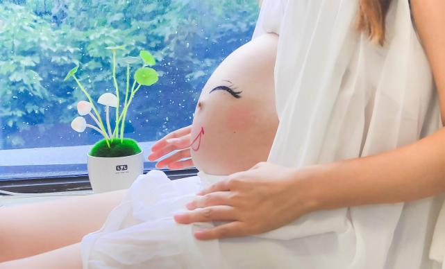 解密: 孕妇分娩后, 在把孩子抱给你之前, 医生对宝宝都做了些什么