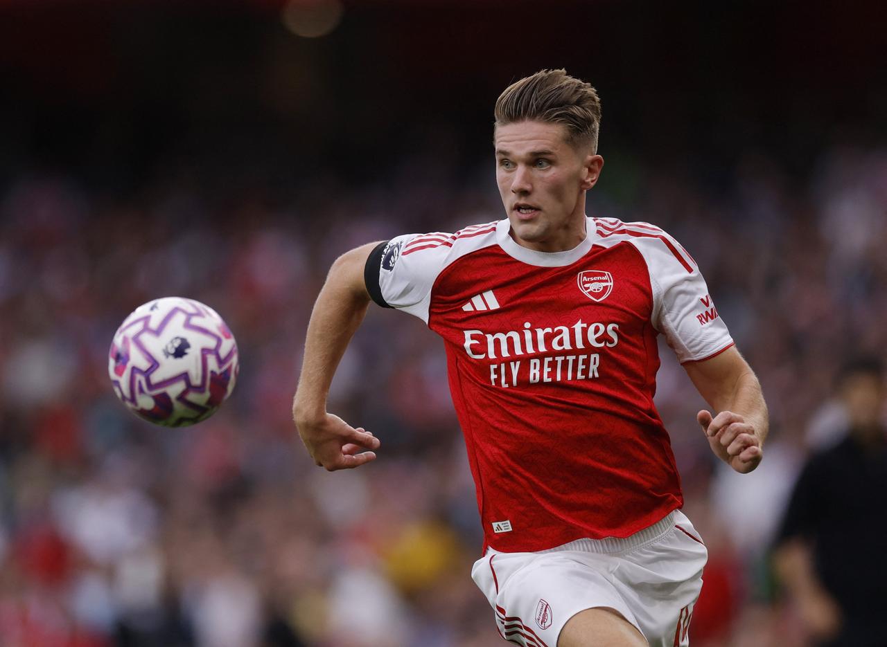 联赛还没开始：英超大结局了；利物浦赢阿森纳赛后：利物浦将一骑绝尘；阿森纳对纽卡赛