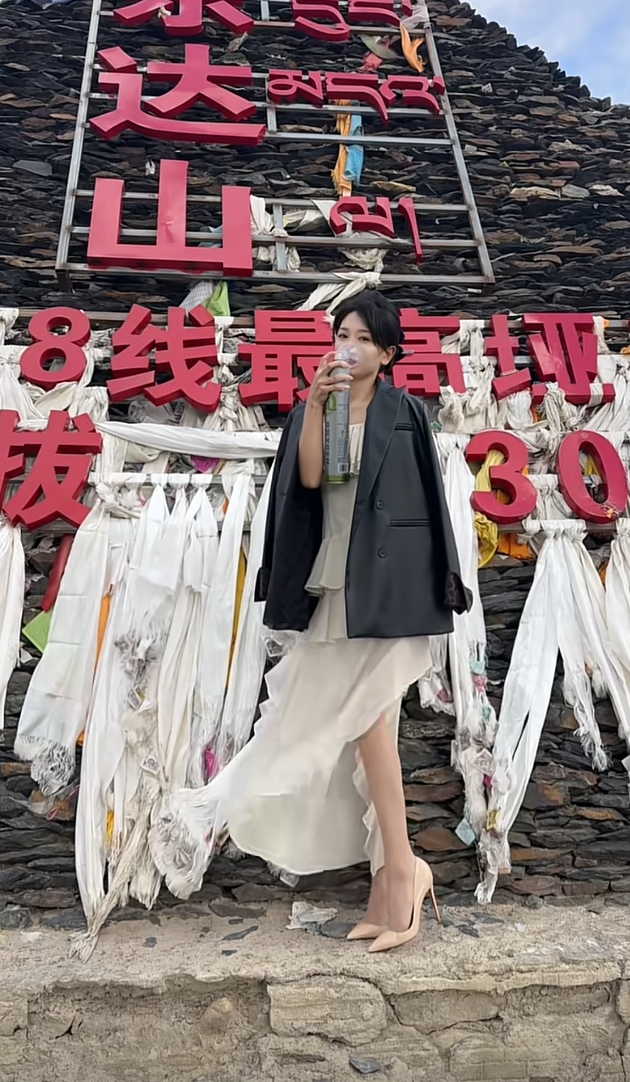 拍完就上车，冻坏了[哭笑不得][哭笑不得][哭笑不得]