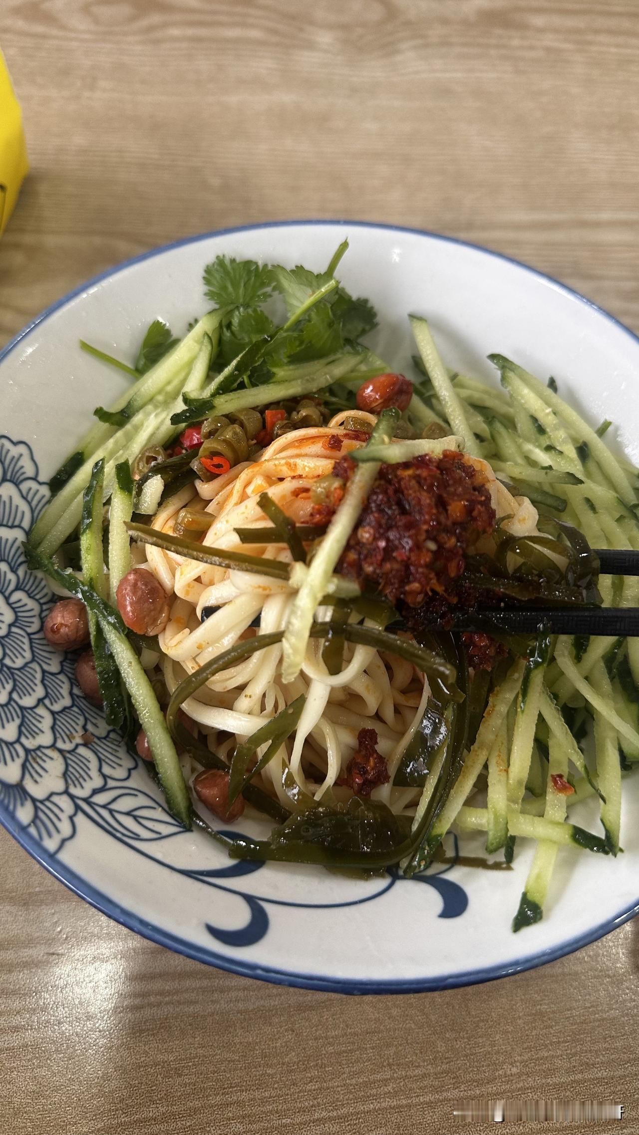 很多人说如果年纪大了就不打工了，自己做点事，不受约束，曾经我也有这想法。经过