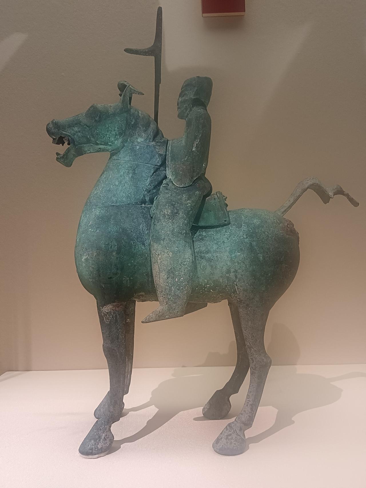 史上最魔幻的谋反案，发生在1339年。冬夜，河南行省小吏范孟端，伙同寥寥数人