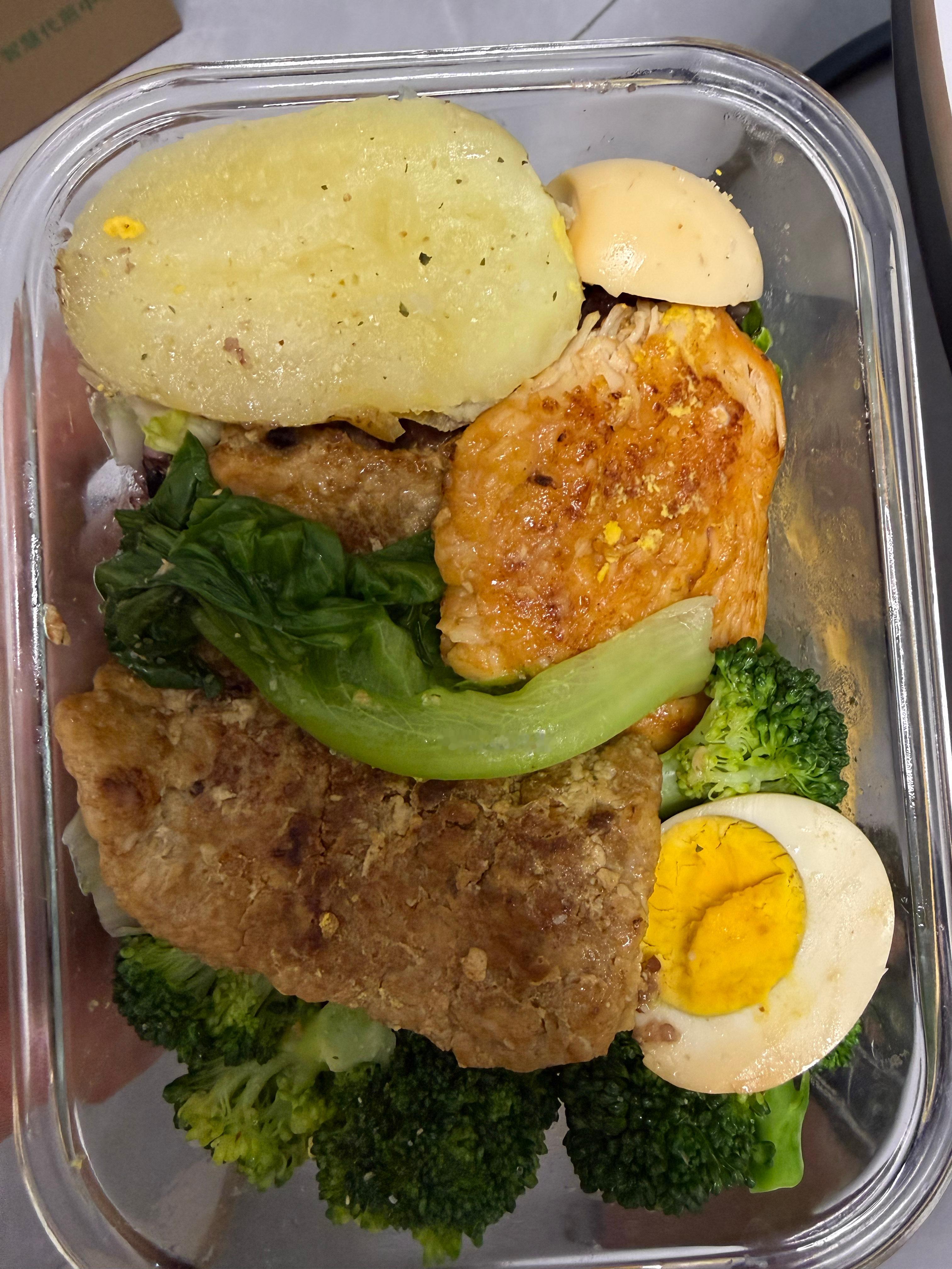 我的早餐和午餐，减脂餐一个月突击，上周去了广州出差，饮食有点乱了，回南昌继续坚持