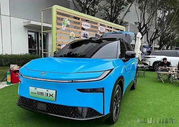 这就是赤裸裸的现实，连续六年登顶全球销冠：2021年，丰田全球销量1049.5