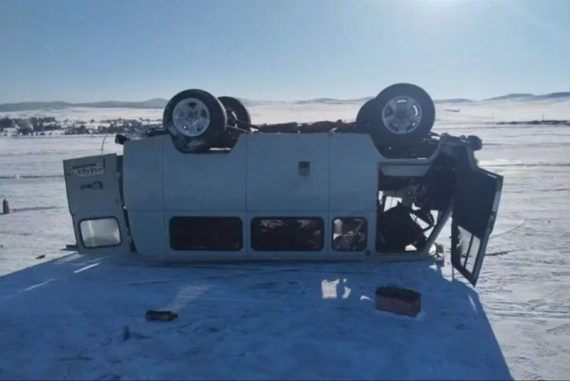 #贝加尔湖车祸中国游客伤亡详情曝光#【贝加尔湖冰面翻车致中国游客伤亡详情曝光！失