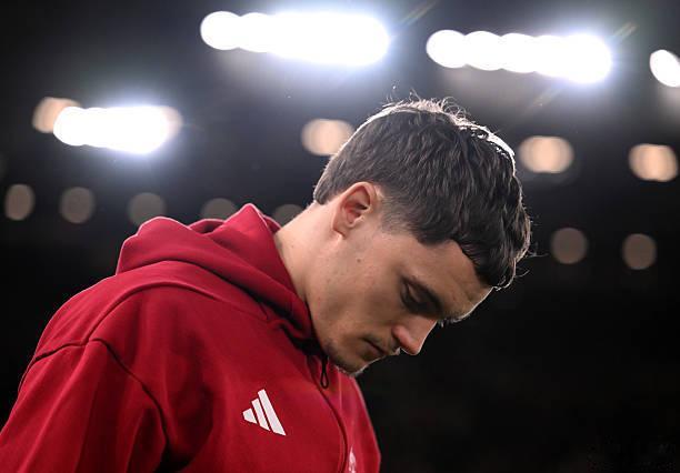 利物浦0比0利兹联维尔茨踢了66分钟被换下去了，哈克波替补出场。今天这场球，维