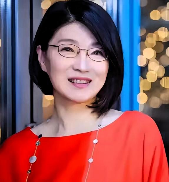 她是“药王”，却救不了自己掌控着3700亿医药帝国，身边聚拢着全球顶尖的科学